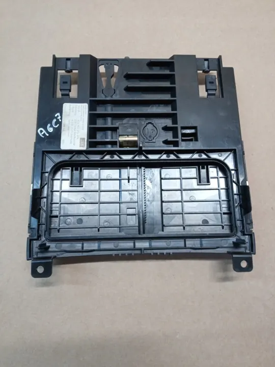 Cendrier Audi A6 C7 S7 OEM 4G0863273 - Occasion image 3