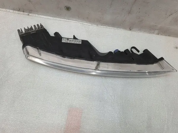 Phare Droit DRL OEM 7P5941182J pour Porsche Cayenne image 4