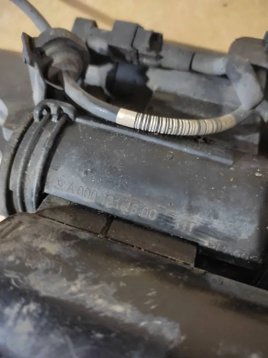 Mercedes-Benz E 63 AMG W213 Vänster Framdämpare A2133202100 image 9