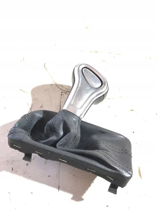 Pomo de cambios Audi Q7 OEM 4l1713139ad - Usado image 2