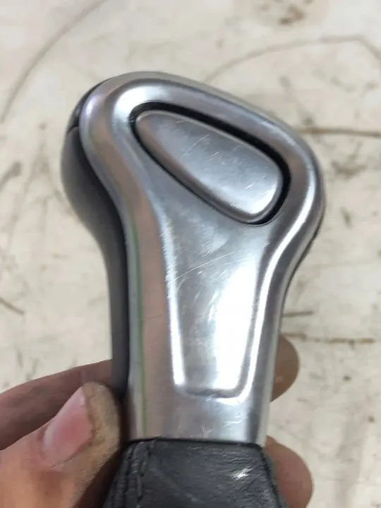 Pomo de cambios Audi Q7 OEM 4l1713139ad - Usado image 3