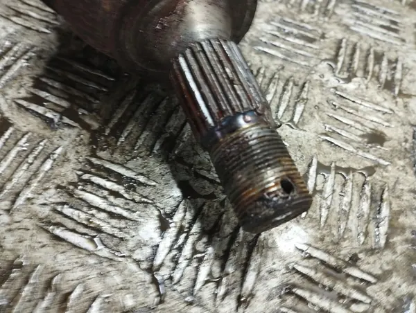 Peugeot 5008 2011 Côté Droit Arbre de Transmission Avant image 3