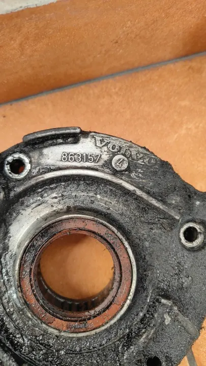 Volvo Oljepump OEM 3077709 Begagnad - Direktpassning image 7