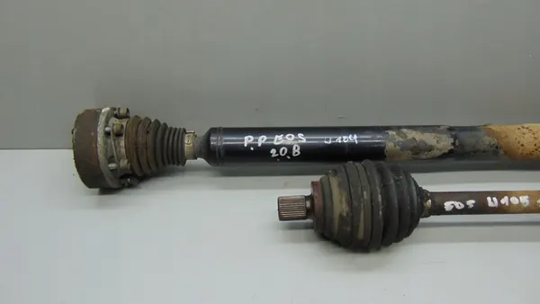 Vänster framaxel VW EOS 2.0 TSI 05-10 W105 image 2