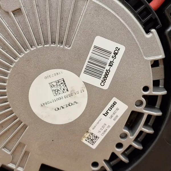 Kylfläkt Volvo S60 III V60 II XC60 II S90 II V90 II CC image 6