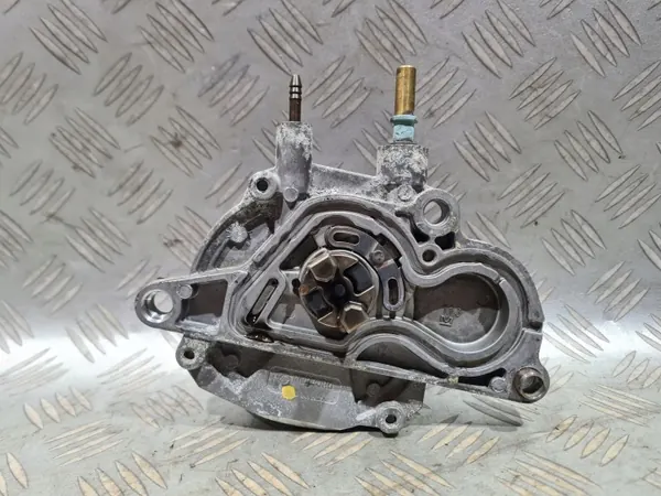 Vacuümpomp OEM voor Astra J Mokka Meriva B 1.7 CDTI image 2