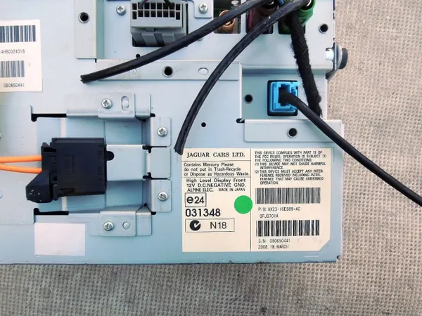 OEM 8X23-10E889-AC Näyttö Jaguar XF X250 image 4