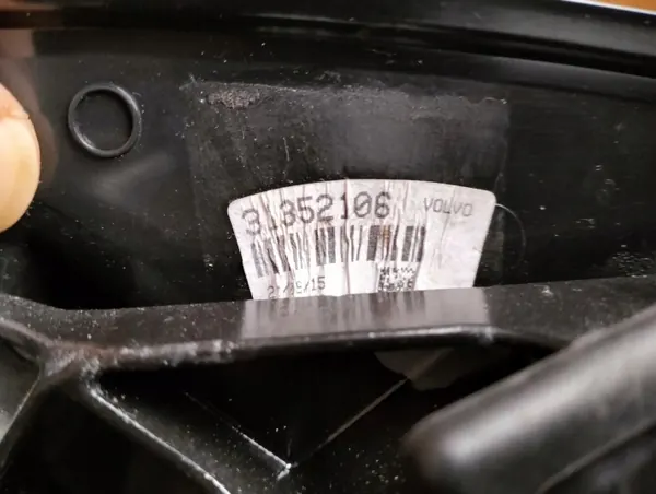 Volvo XC60 I 2013-2018 oikea peili OEM 31352106 image 7