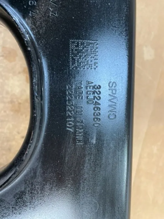 Volvo XC40 2022- Bakbalk Dragkrok OEM 32246360 image 7