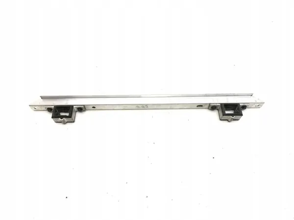 Tesla Model 3 2018 Fram Kylarfäste OEM 110477700A image 2