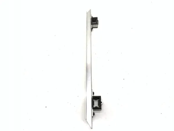 Tesla Model 3 2018 Fram Kylarfäste OEM 110477700A image 3