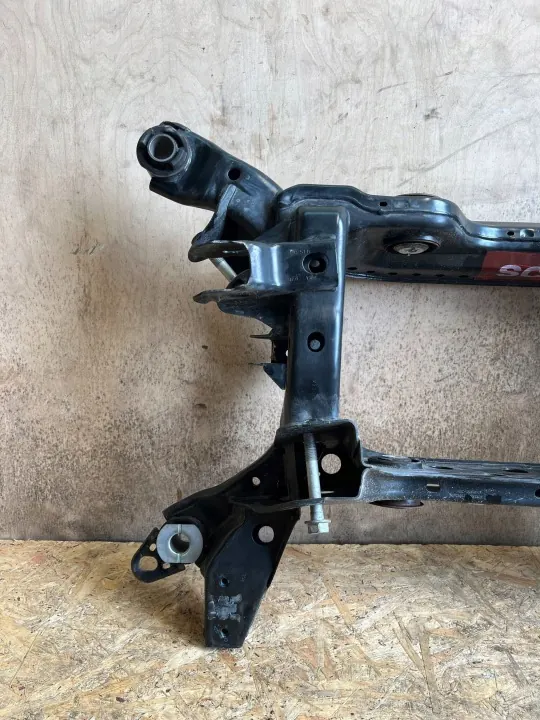 Subchasis trasero Ford Mustang VI OEM JR3C5K867FA image 6