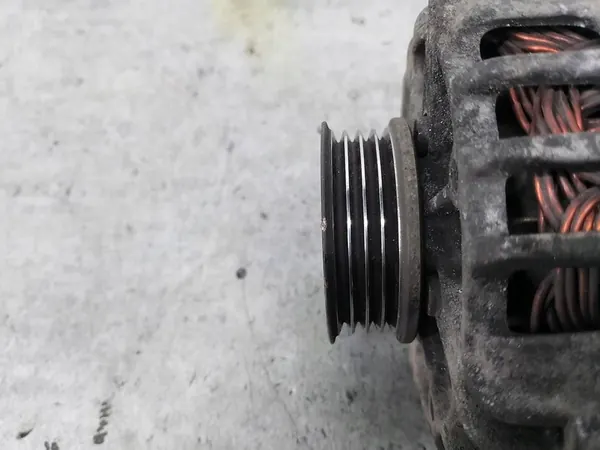 Vaihtovirtageneraattori Kia Picanto I 1.1 GSL 37300-02551 image 5