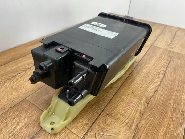 OEM L1M3-9E857-CF Filtre à vapeur Ford Explorer image 3