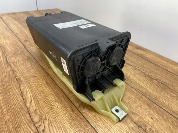 OEM L1M3-9E857-CF Filtre à vapeur Ford Explorer image 4