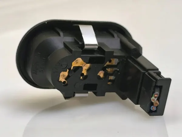 Volkswagen PASSAT B6 2007 Raamknoppen OEM 13363100 image 2