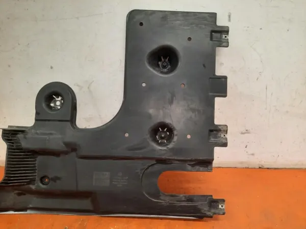 Bouclier Sous-Caisse Gauche VW Caddy IV OEM 5R3825101F image 3
