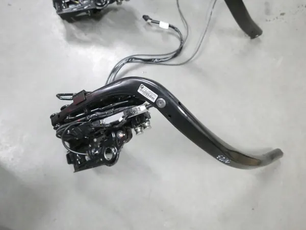 BMW F33/F83 Takfällarm Höger OEM 7401032 image 4