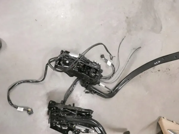 BMW F33/F83 Takfällarm Höger OEM 7401032 image 6