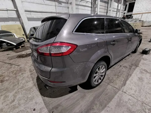 Supporti motore e cambio Ford Mondeo 2013 2.0L 8G916P0 image 8