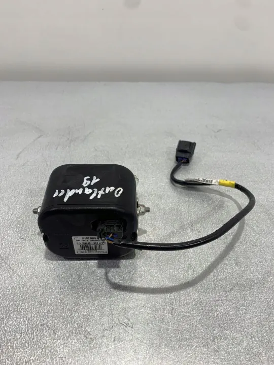 Relé de Bocina Mitsubishi OEM FBZ18481 - Usado image 2