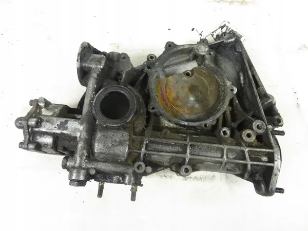 Pompe à huile Opel d'occasion OEM 90076996 pour Record D 2.1 D image 2