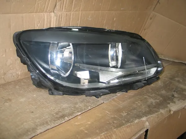 Oikea Ajovalaisin VW Touran 2010-2015 image 5