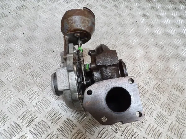 Jeep Cherokee KJ 2.8 CRD Turbo OEM 35242112G image 10