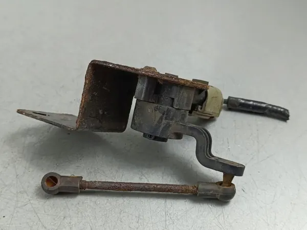 OEM FOB48329 Front Luftfederungssensor image 4