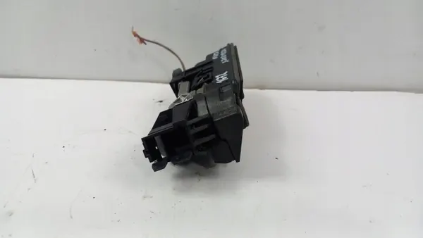 Micro-interrupteur coffre Mercedes Classe E W211 A2037500693 image 3