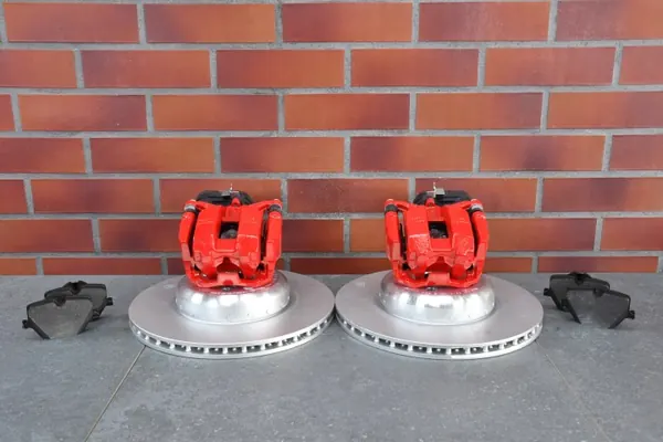 Bromsskivor & bromsok bak OEM 6623583898853554 image 2