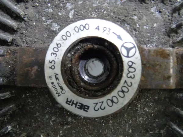Viskoosikytkin OEM 6032000022 Mercedes W124 image 3