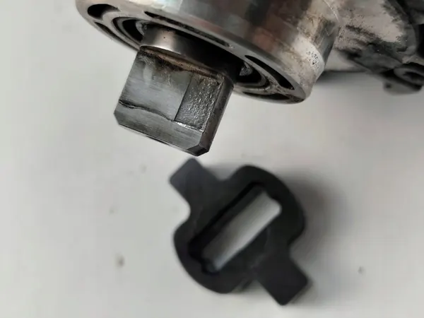 Ford OE  Pompe à carburant image 4