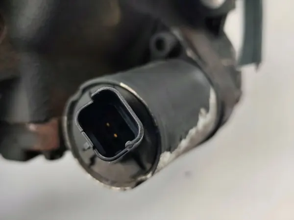 Ford OE  Pompe à carburant image 5