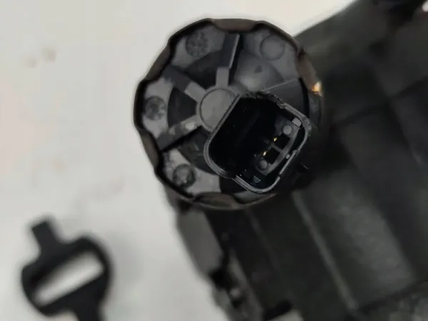 Ford OE  Pompe à carburant image 6