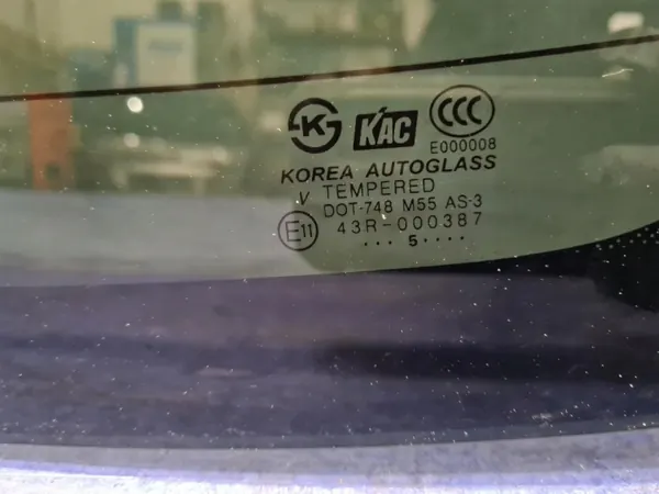 Hyundai Santa Fe I bakluckeglas OEM SIMAR-58183- image 5