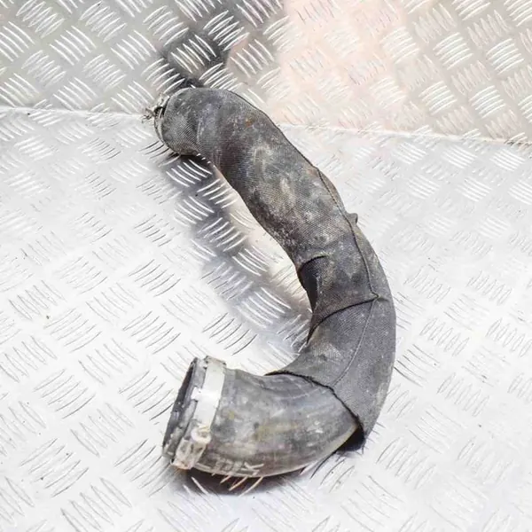 Oikea intercooler-putki AUDI 2.0L Diesel 2012 image 2