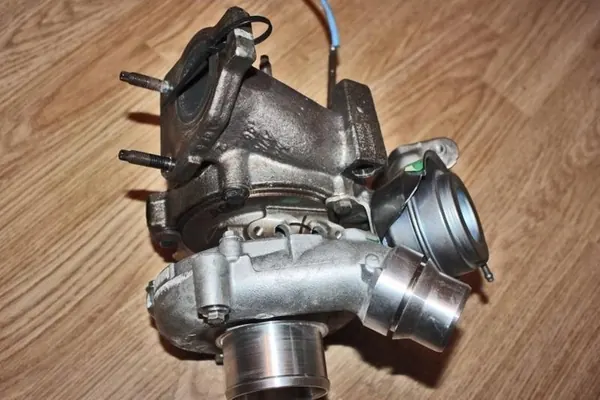 TURBINA Nissan Qashqai X-trail 2.0 dci 150 - 177 CV image 3