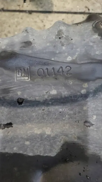 Cadillac CTS Bakre avgasrör OEM 01142 Höger sida image 6