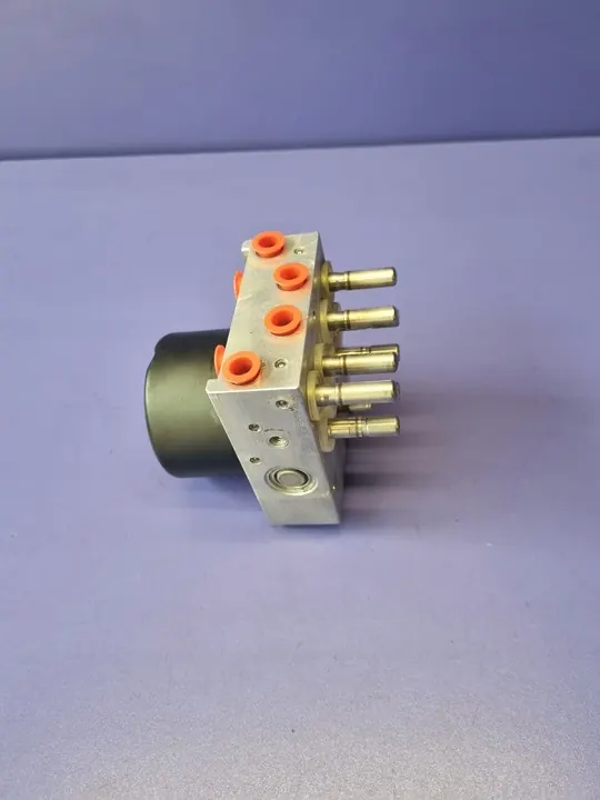 Bloc ABS Suzuki Swift MK6 4WD image 1