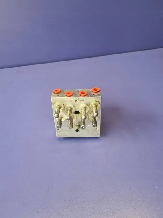 Bloc ABS Suzuki Swift MK6 4WD image 2