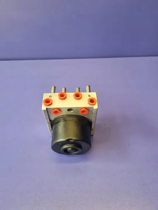 Bloc ABS Suzuki Swift MK6 4WD image 3