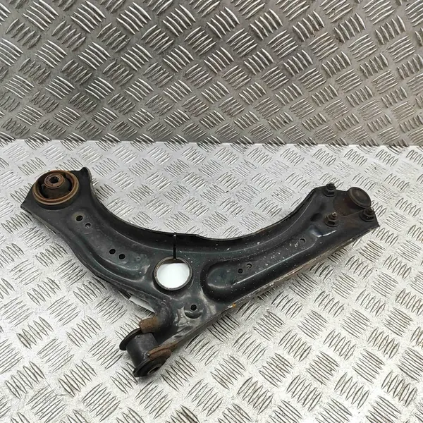 Braccio di Controllo Anteriore Destro VW Taigo 2Q0407152E image 2
