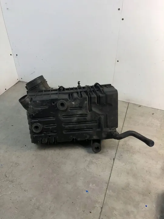 Ilmansuodattimen kotelo Volkswagen PASSAT B8 image 10