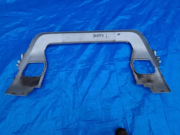 Spoiler dianteiro Dacia Duster II OEM 620721430R image 4