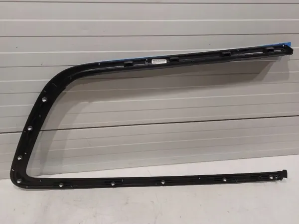 Chrysler Pacifica Garniture Vitre Arrière OEM 68227296AD image 3