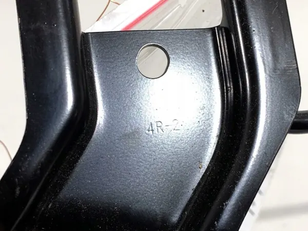 Fixation ISOFIX Toyota Yaris IV 1.5 125CV Siège Auto image 3