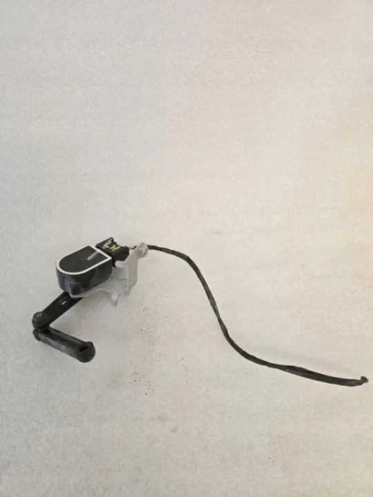 Strålkastarnivåsensor BAK Volvo XC40 OEM 32221958 image 3