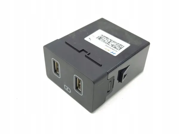 Puerto USB Hyundai Tucson OEM 96125N9500NNB - Usado image 2
