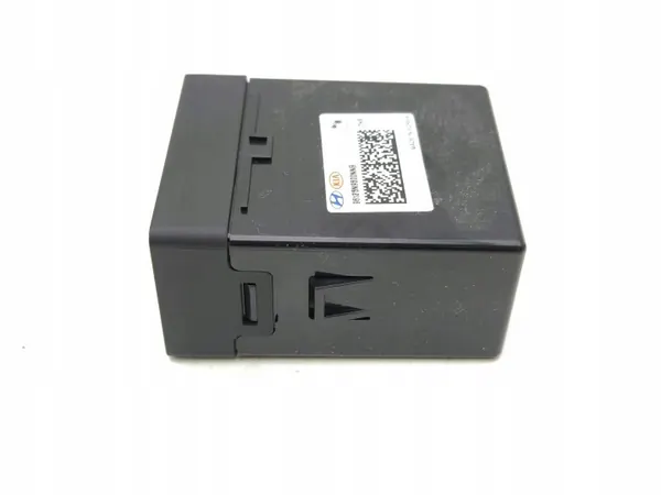 Puerto USB Hyundai Tucson OEM 96125N9500NNB - Usado image 3